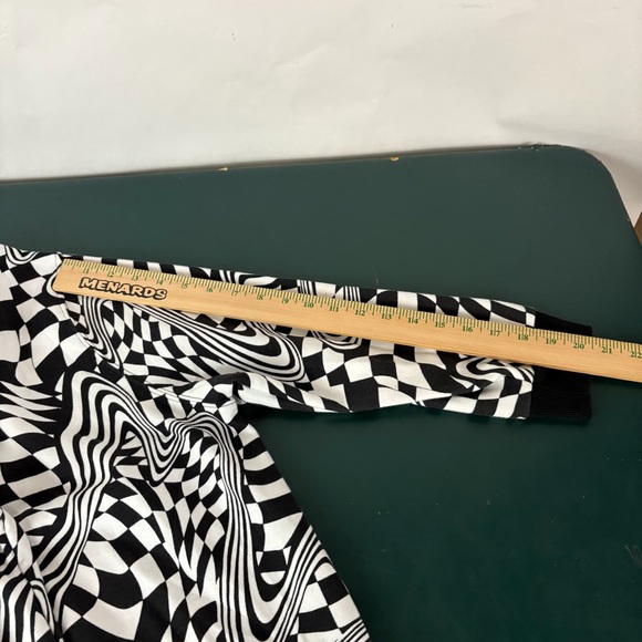 Wild Fable Women's XXL Black White Geometric Print Sweatshirt Abstract (913) - Picture 9 of 9